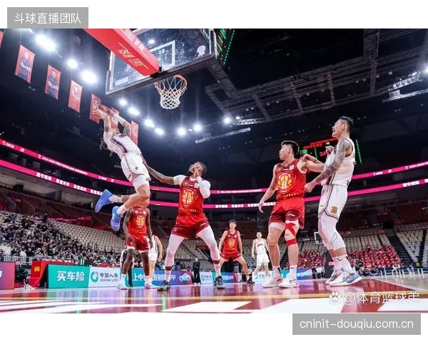 财务数据证明价值：在NBA，实施了全面生物力学监控的球队，球员因伤缺阵时间平均减少18%，节省的薪资支出与医疗费用超过技术投入成本三倍